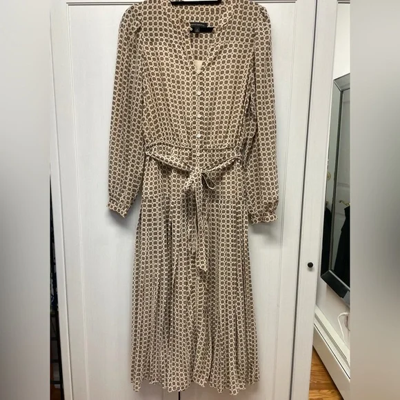 Banana Republic pleaded midi dress - Picture 11 of 11